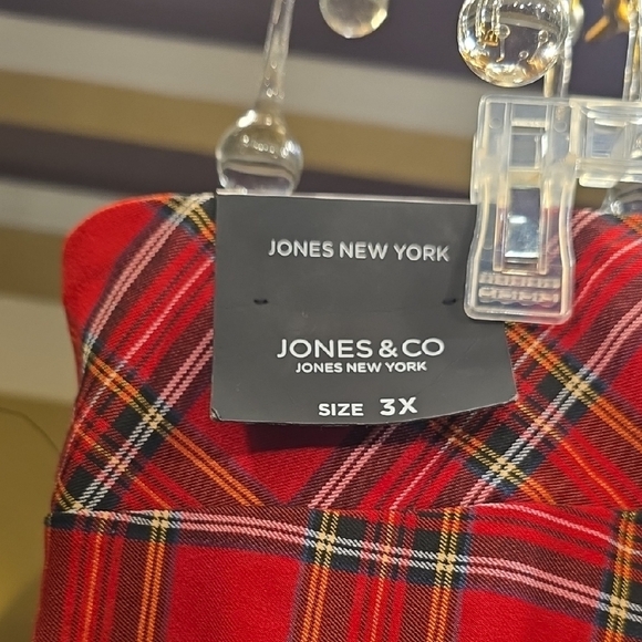 Jones New York Red Plaid Pull On Slim Leg - Picture 4 of 12
